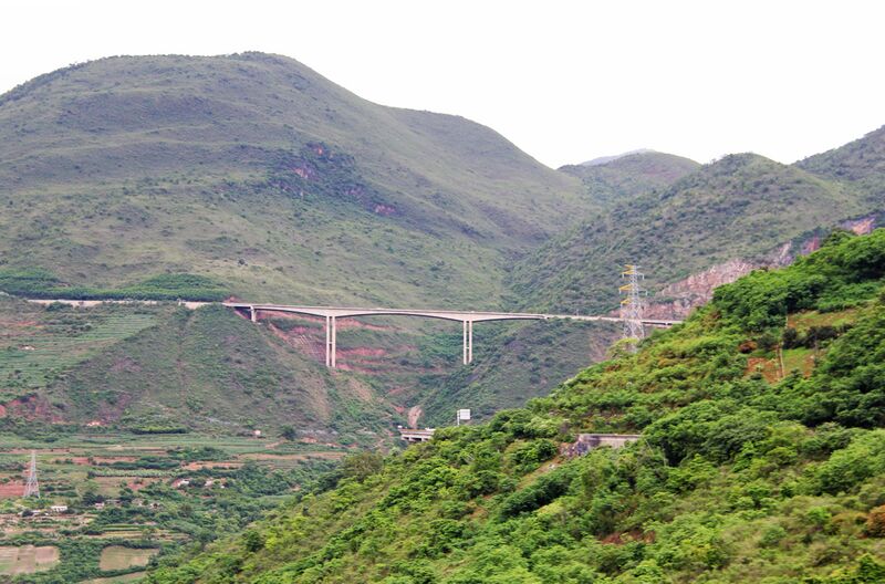 File:Yunnan106mtrHG56BeamKm539.jpg