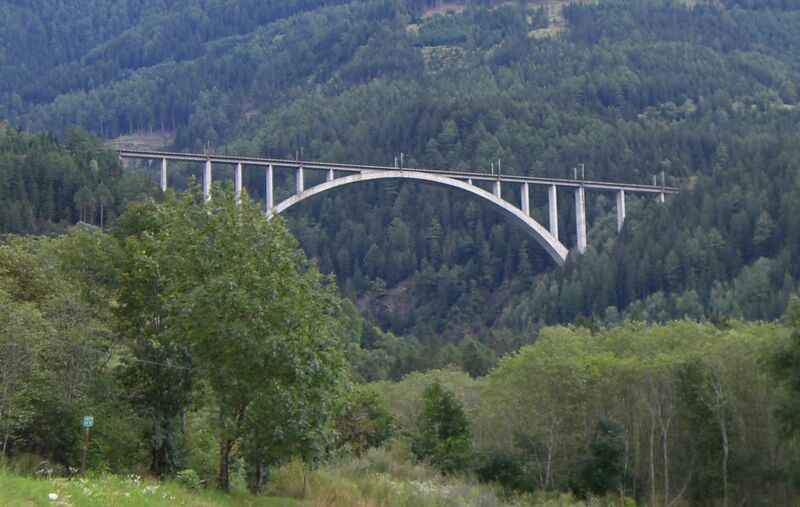 File:Pfaffenbergbruecke By Eggermanuel.jpg