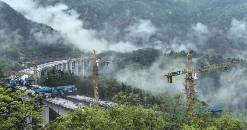 File:Shiqiao Bridge WudaoCurve.jpg