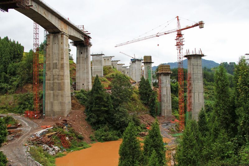 File:YelangheRailwayTrackSiding.jpg