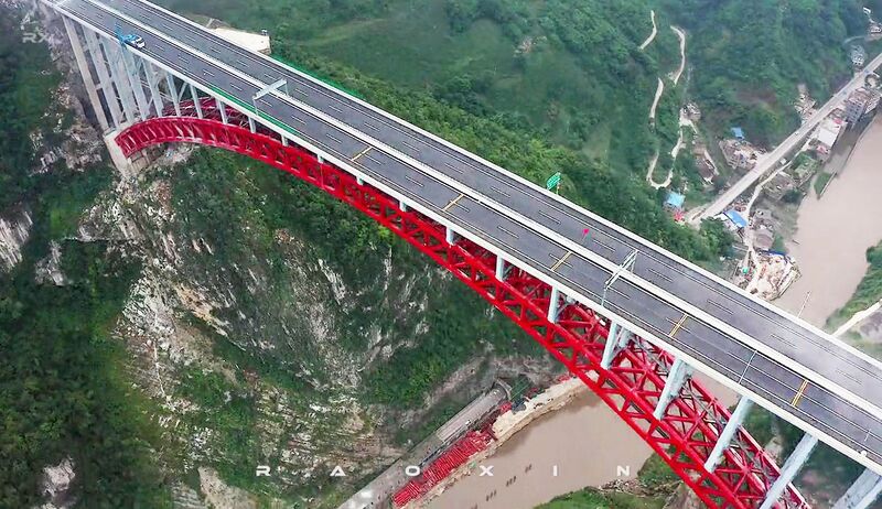 File:BaishuijiangGorgeDownDroneBoat.jpg