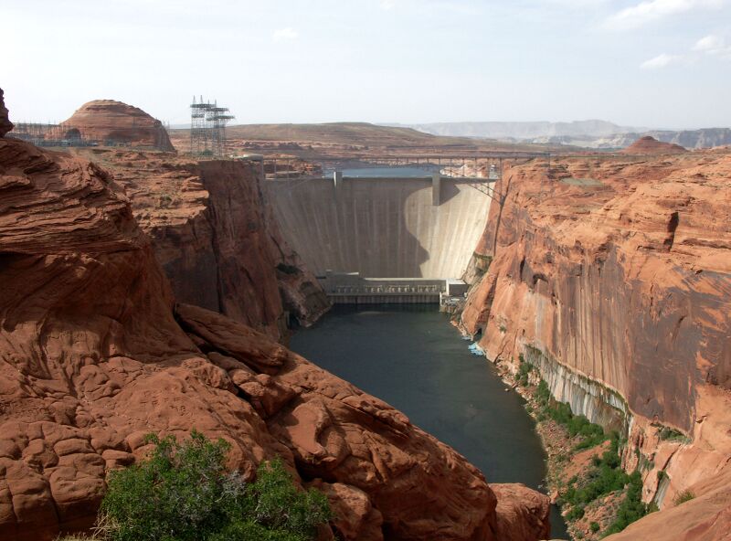 File:GlenCanyonDamBridge102.jpg