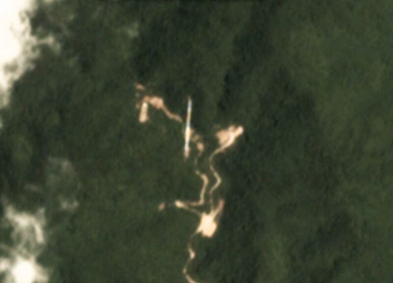 File:GulongxiaGlassFootbridgeSatellite.jpg