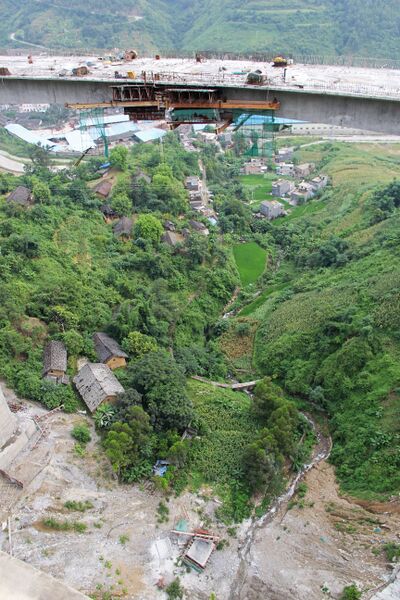 File:Qiaomalinchang-1BridgeBeamView.jpg