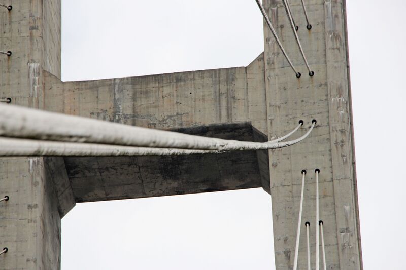 File:356DingshanBridgeCableSag copy.JPG
