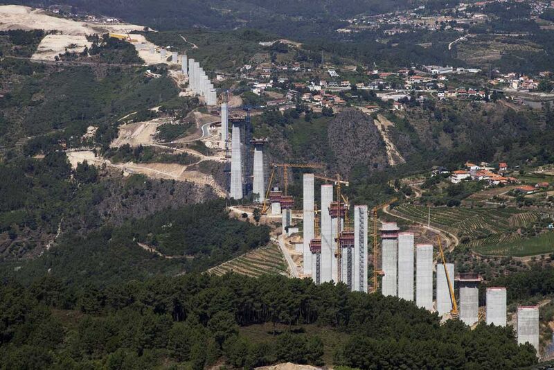 File:Corgo524AerialViewAlbertoMelo.jpg