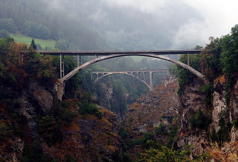 File:StaldenVispBridges By peter-bretschneider.jpg