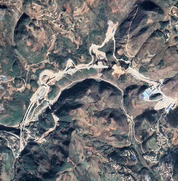 File:TBeam&NormalBeamUnknownSatellite.jpg