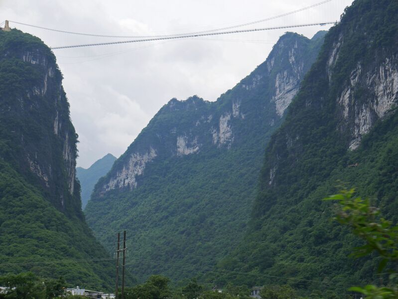 File:TianyunduGlassFootbridge33.jpg