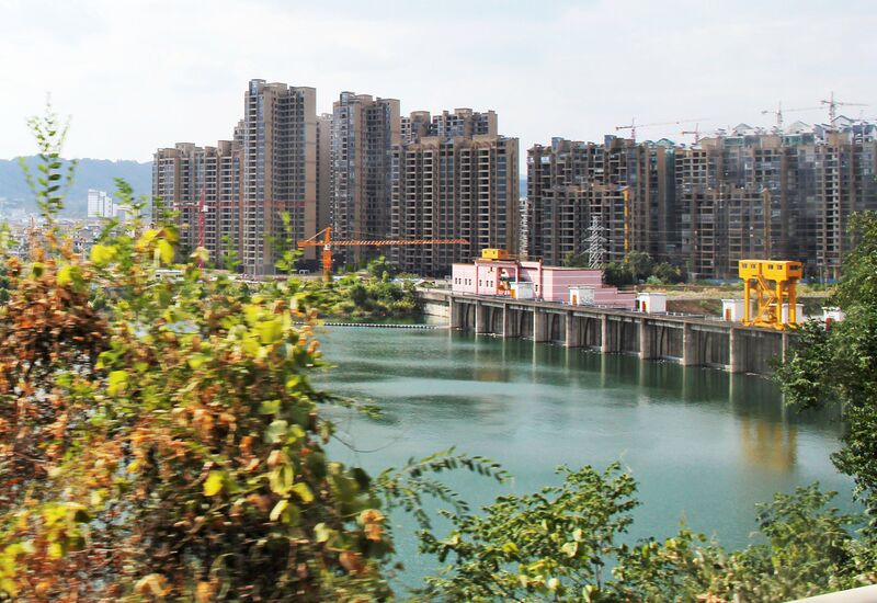 File:191Zhangjiajie&LishuiheRiver.jpg