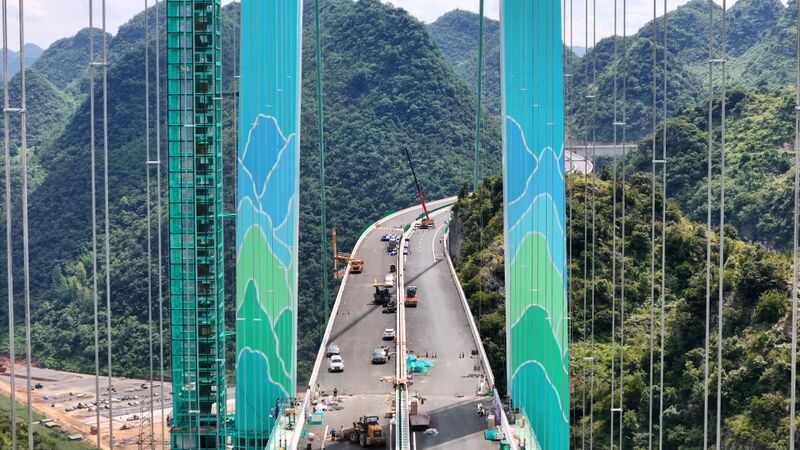 File:HuajiangLonglensApproachCurve.JPG