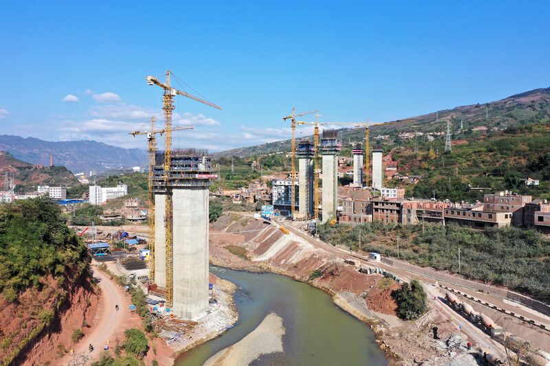 File:Luozehe Bridge洛泽河特大桥2.jpg