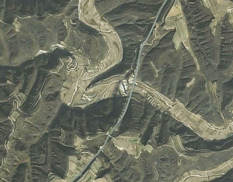 File:HuluheSatellite.jpg