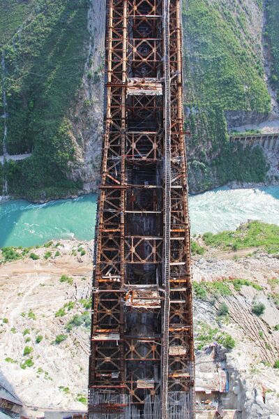 File:290BeipanjiangQinglongArchBelow.jpg
