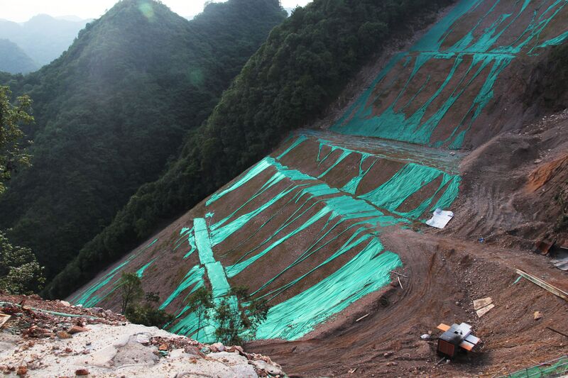 File:WumeiheEastSlopeLow.JPG