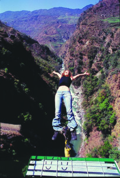 File:2BhoteBungy.jpg