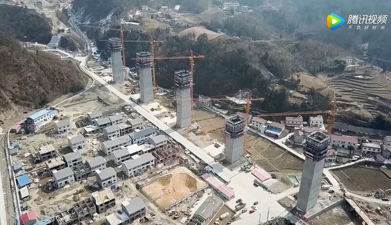 File:TianchiRailwayDrone12.jpg