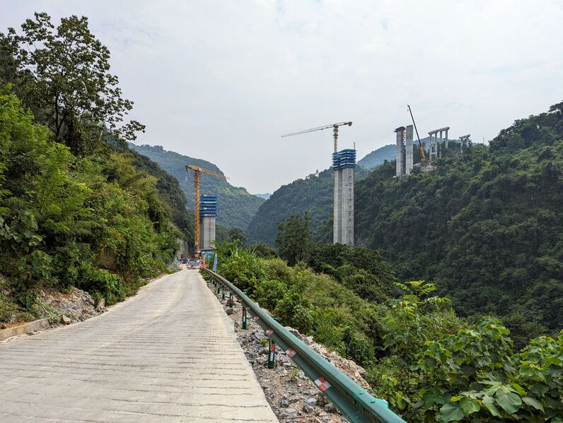 File:YuyangheRoad.jpg