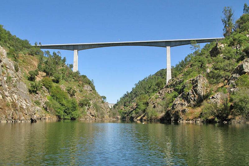 File:1ZezereJMFH4778Panoramio.jpg