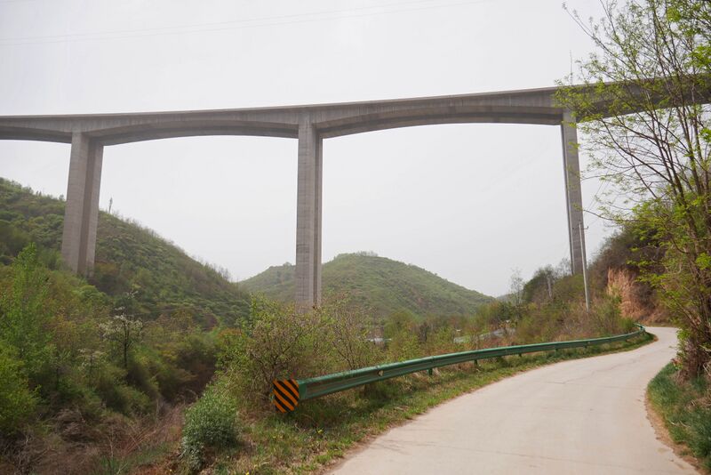 File:SunjiaheRoad.JPG