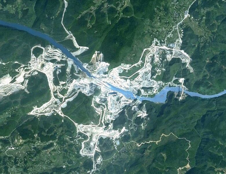 File:GoupitanDamSatelliteView.jpg