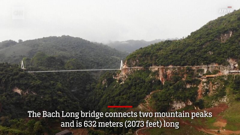 File:BachLong 632mtrWithGlasswalk.jpg