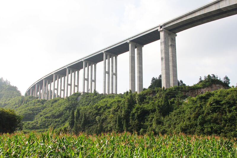 File:GaoguoheApproachesWide.jpg