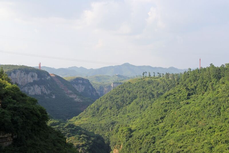 File:LuojiaoheRailwaySideView.jpg