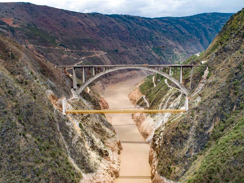 File:Lancangjiang Railway Bridge Darui34.jpg
