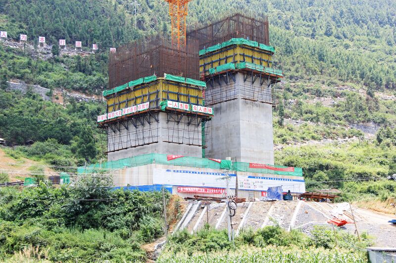 File:Morong170x3PierBase.jpg