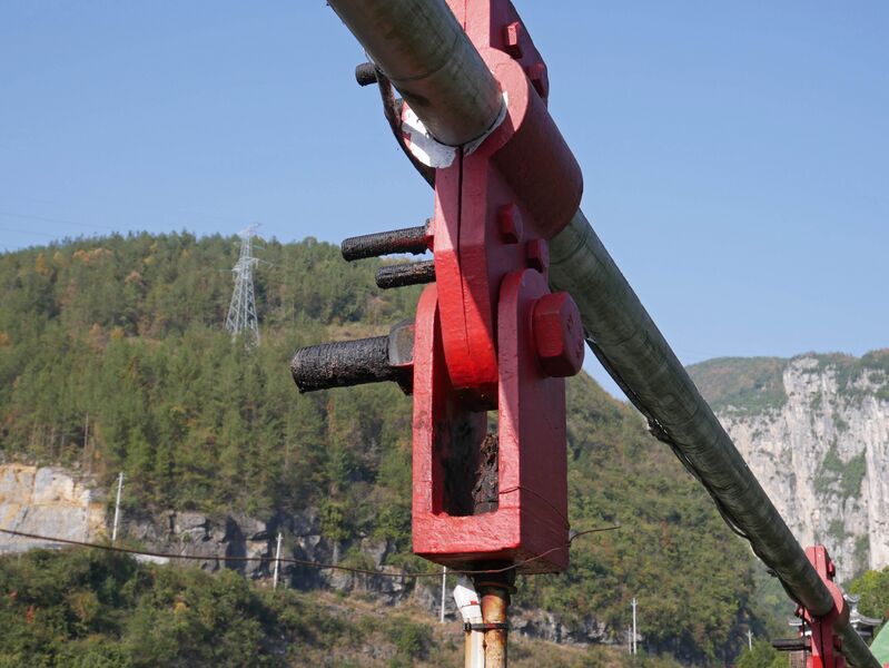 File:Yunzhiduan Glass FootbridgeConnection.JPG