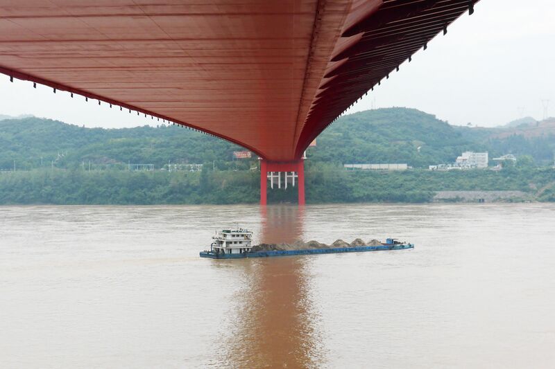 File:54YichangBridgebyJohnMorrison.jpg