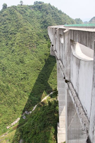 File:ElipoCanyon.jpg
