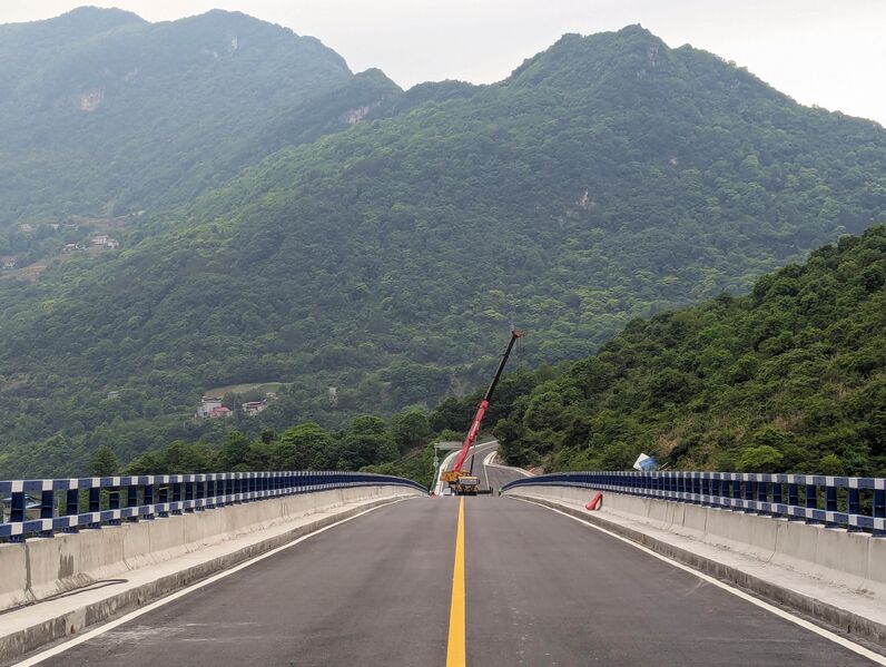 File:Qingjiang Bridge TianchikouRoad.jpg