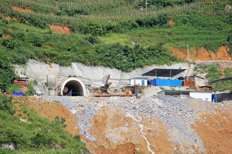 File:WuzuoheRailway.jpg