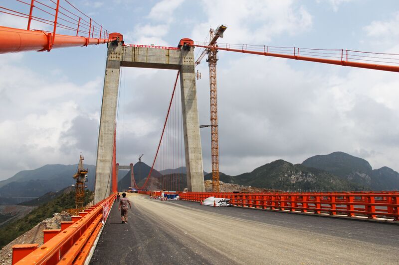 File:DimuheOrangeCables.jpg