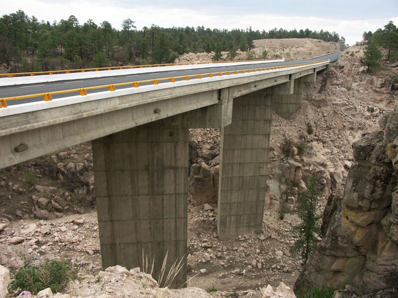 File:RioCanoasBridge copy.jpg