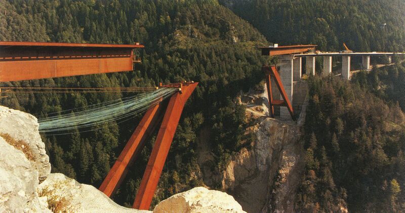 File:9PiaveBridge.jpg