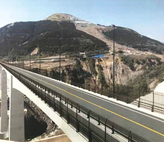 File:Aso165mtrSpans.jpg