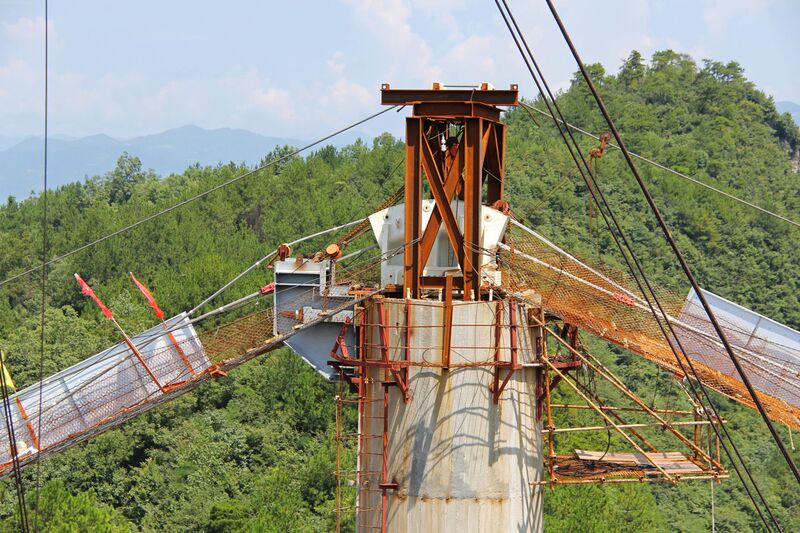 File:ZhangjiajieGlassSaddletopByEric.jpg