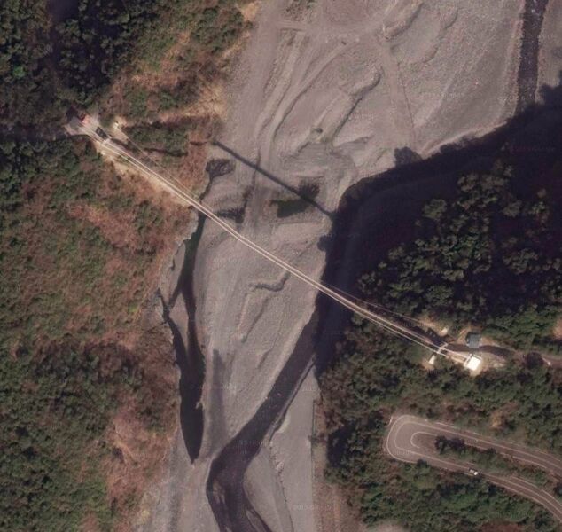 File:DuonaFootbridgeSatellite.jpg