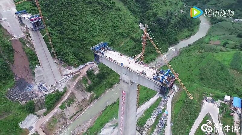 File:XiangbaheRailwayTwoPiersAerial.jpg