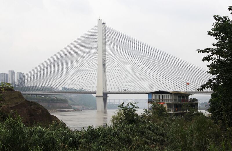 File:319YibinSingleTowerCableStayedView copy.JPG
