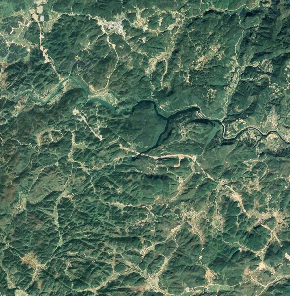 File:Tongzihe Bridge JiangyuSatelliteWide.jpg