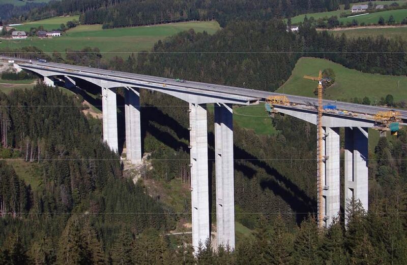 File:1TalubergangLavantSteinerBau.jpg