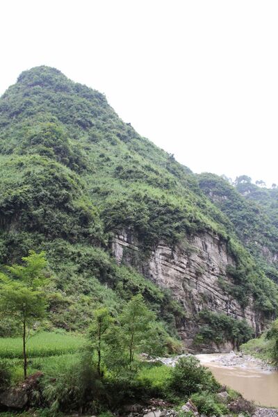 File:YangshuiheWestSlope.jpg