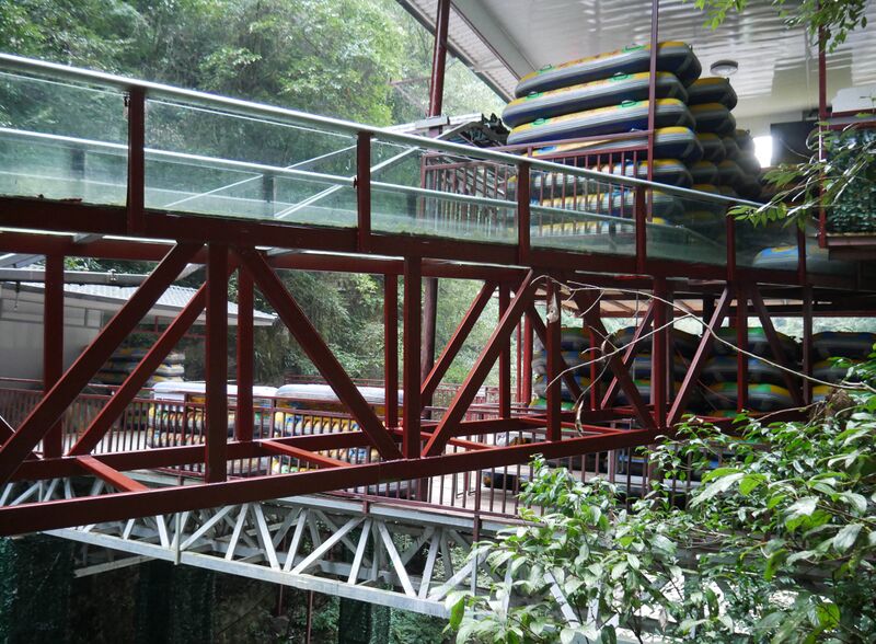 File:YunzhiduanCliffwalkRaftBridge2.JPG