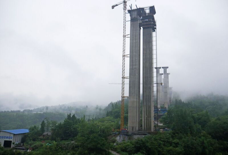 File:HeikuanggouFourSky.JPG
