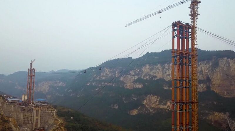 File:JimingsanshengHighlineCranes.jpg