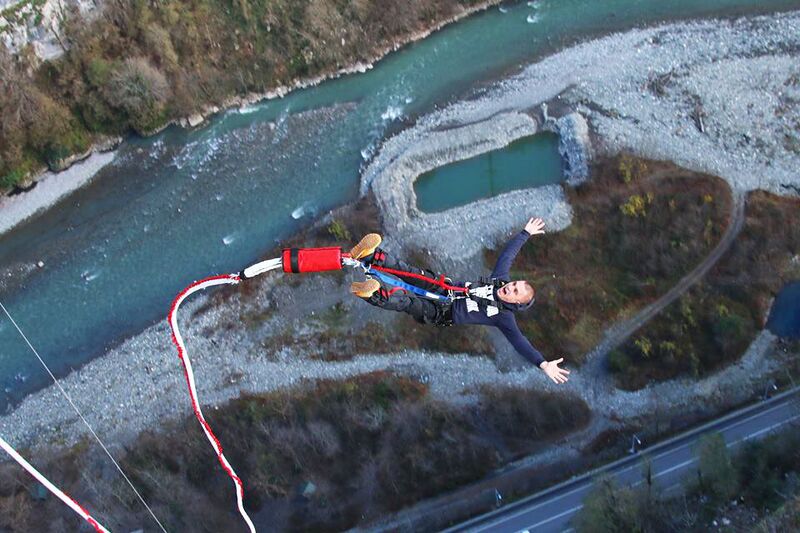 File:JumperAtDuskImageBySkyBridgeAJHackett.jpg